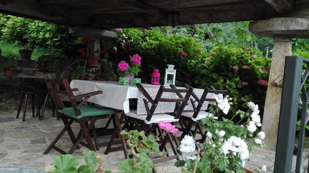 Gasthaus El Colladin Llerices Exterior foto